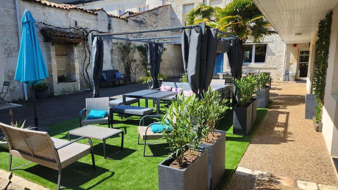 Cit'Hotel Le Cheval Blanc Cognac Centre Exterior photo