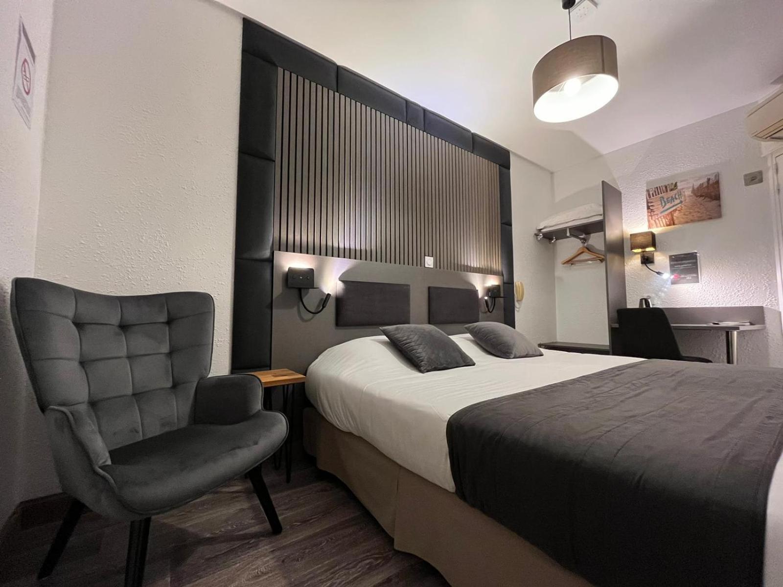 Cit'Hotel Le Cheval Blanc Cognac Centre Exterior photo
