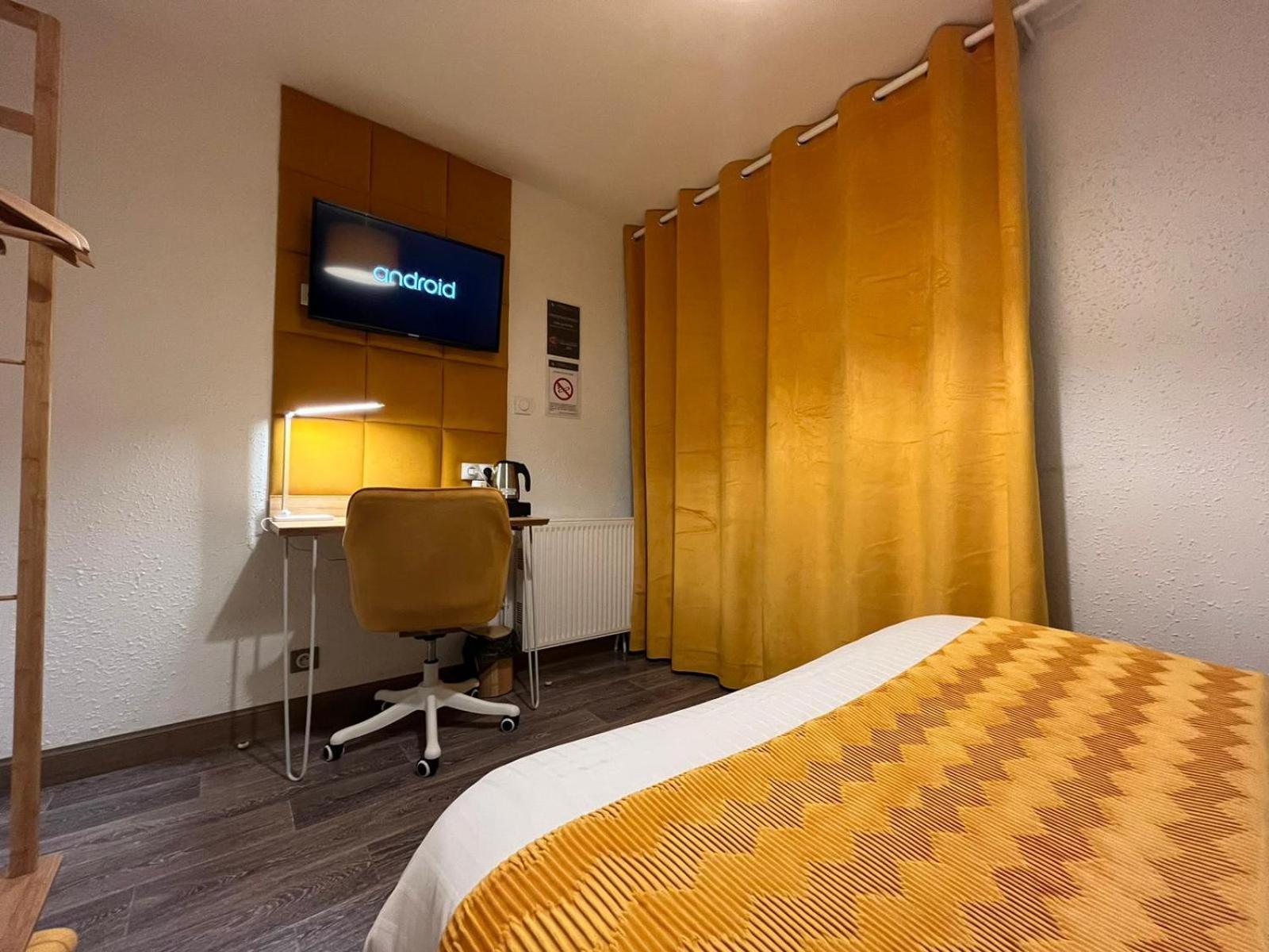 Cit'Hotel Le Cheval Blanc Cognac Centre Exterior photo
