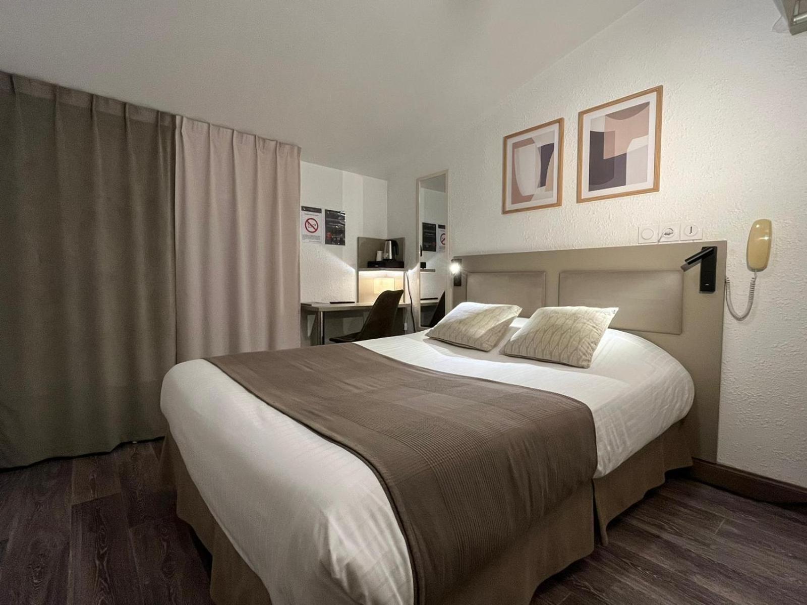 Cit'Hotel Le Cheval Blanc Cognac Centre Exterior photo