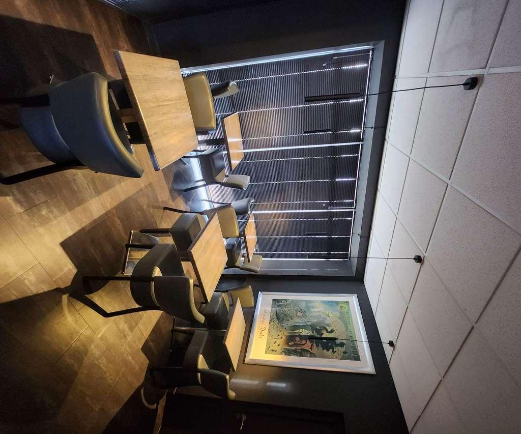 Cit'Hotel Le Cheval Blanc Cognac Centre Restaurant photo